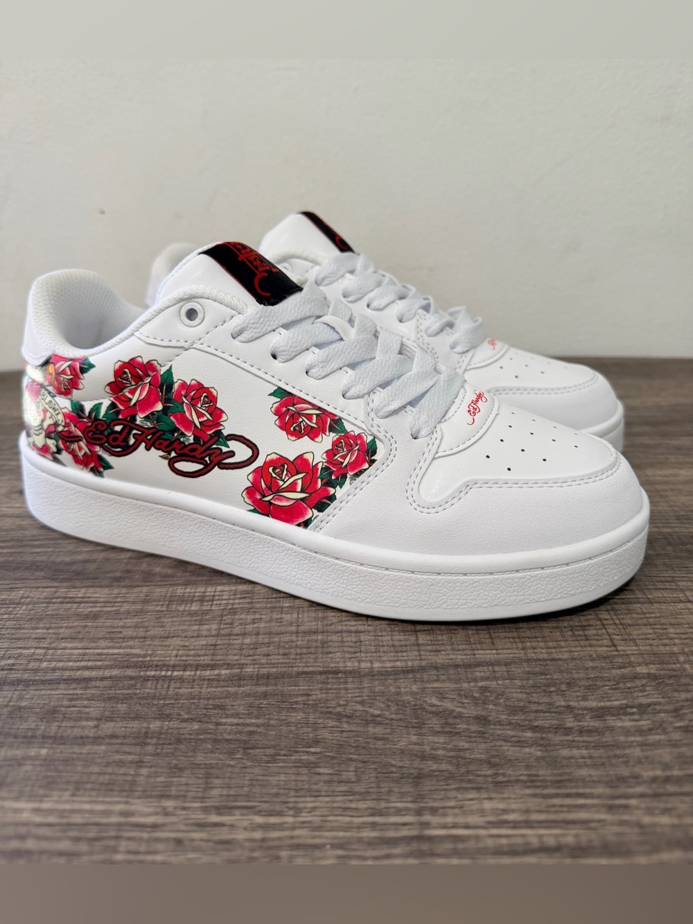 Ed Hardy White Sneakers size US 8 women - Picture 1 of 10